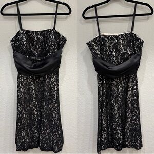 White House Black Market Black‎ Lace Sleeveless Dress